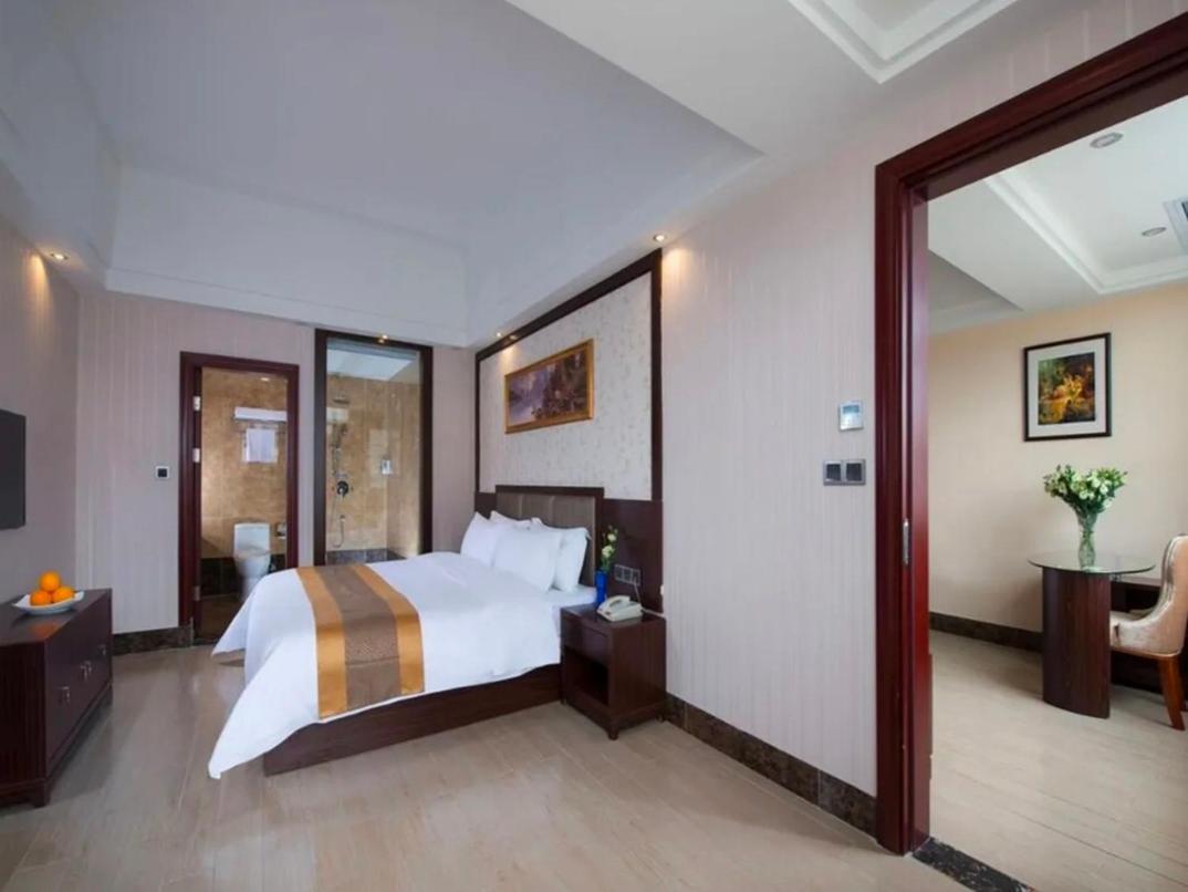 Vienna International Hotel Jieyang Chaoshan Airport ภายนอก รูปภาพ